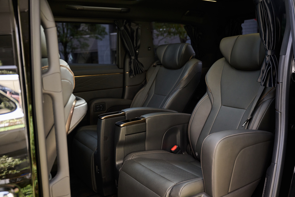 アルファードサムネイル1