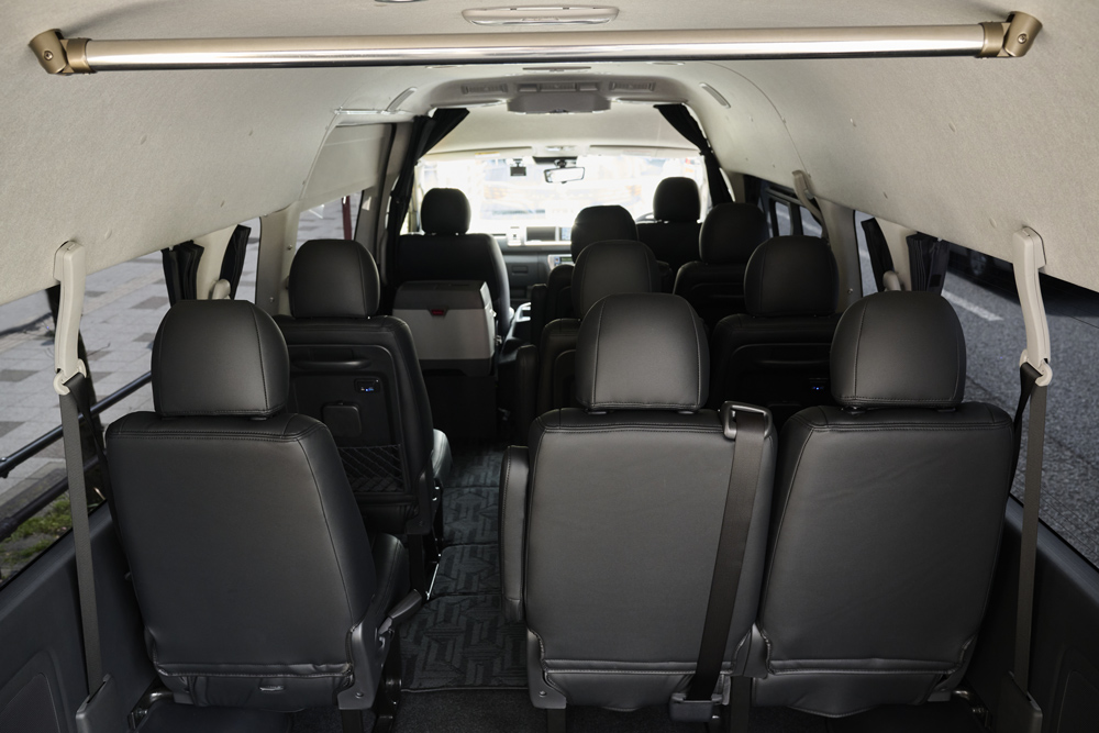 ハイエースグランドキャビン 内観